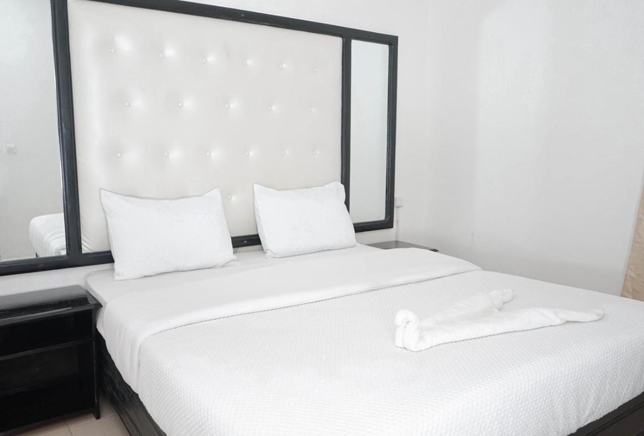Les Résidences de la Providence - Appart Hotel Yaoundé Esterno foto