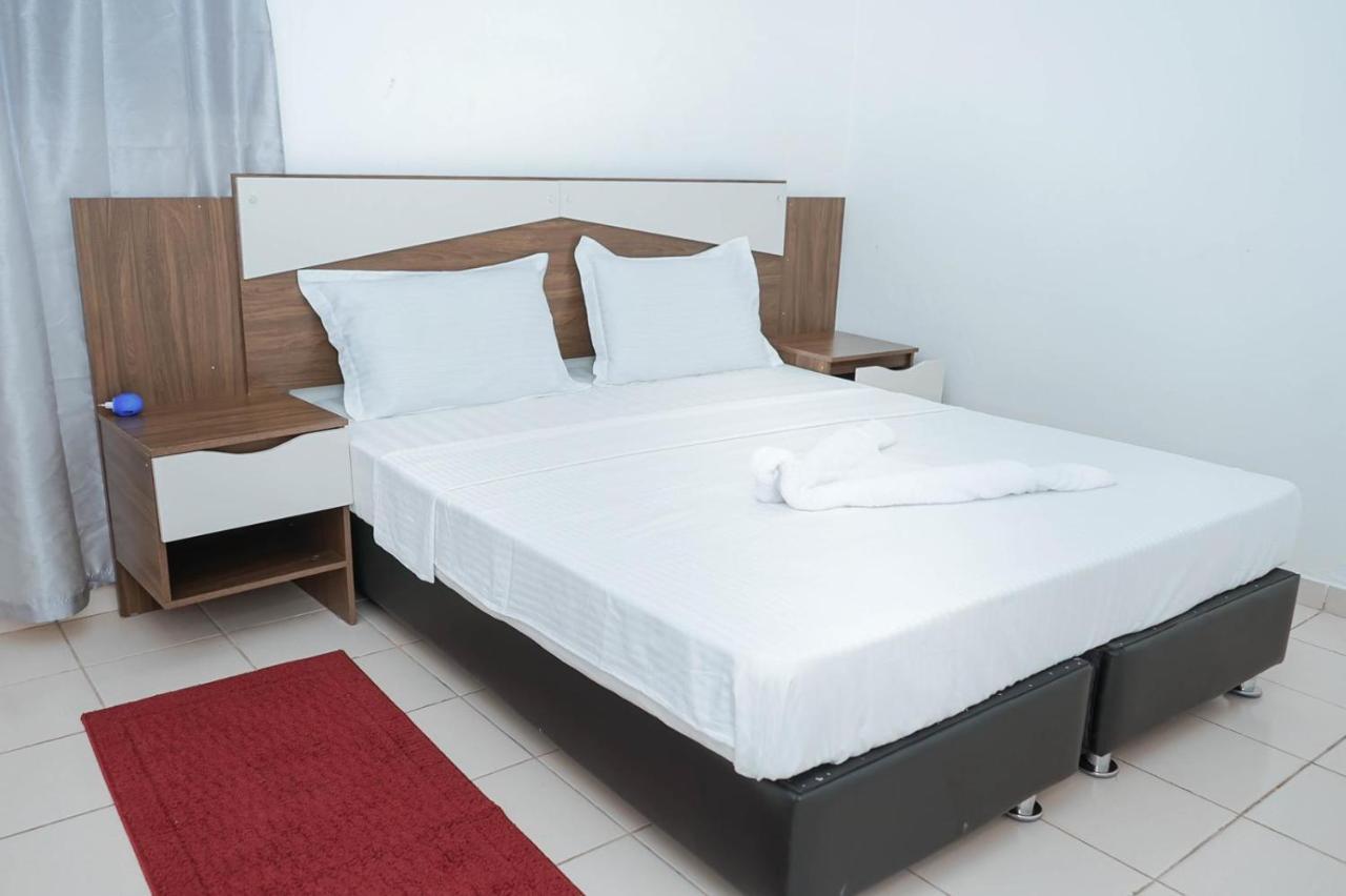 Les Résidences de la Providence - Appart Hotel Yaoundé Esterno foto