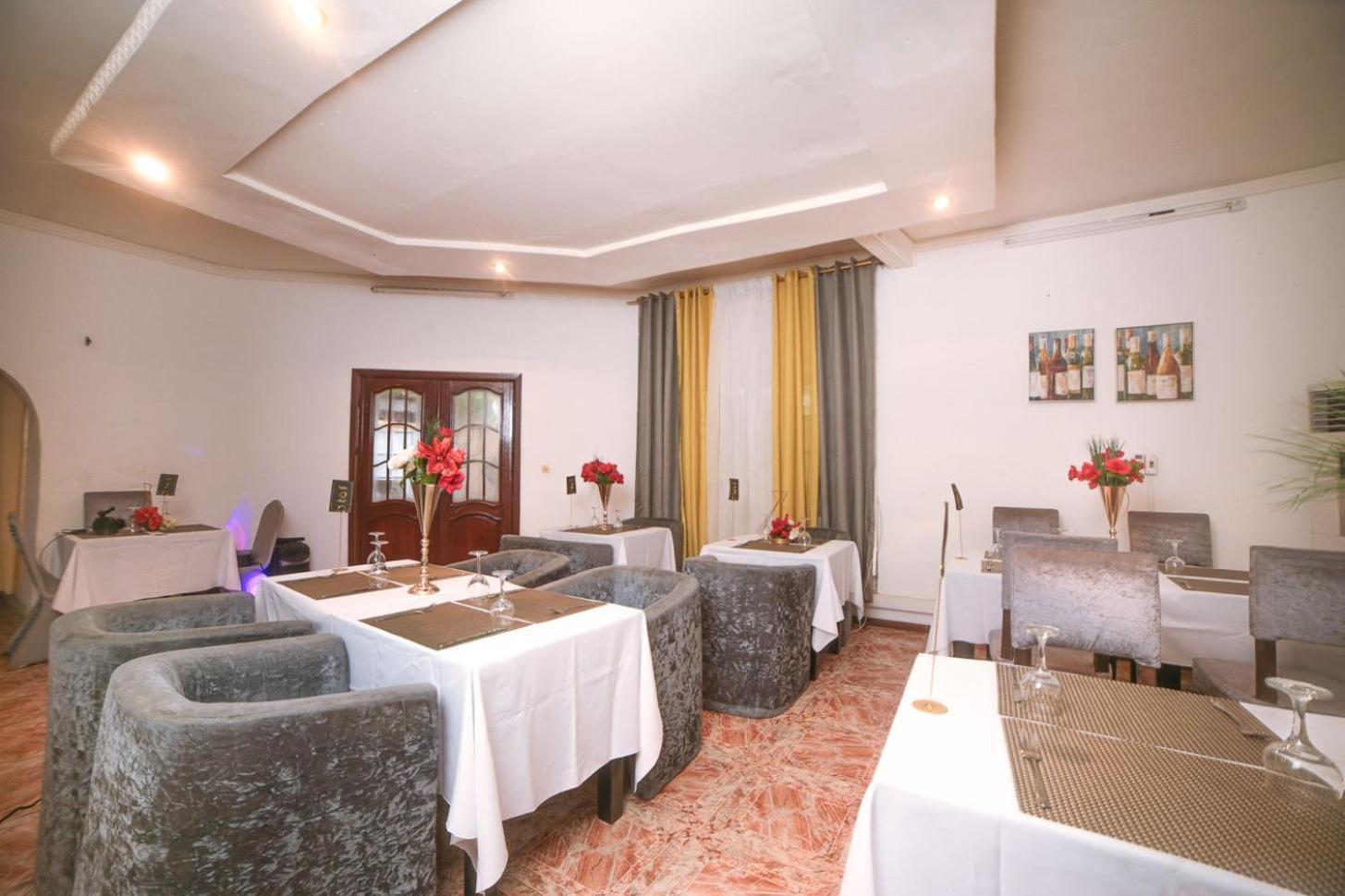 Les Résidences de la Providence - Appart Hotel Yaoundé Esterno foto